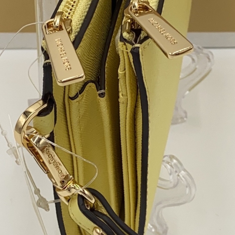 MICHAEL KORS LARGE DOUBLE ZIP WRISTLET WALLET BUTTERCUP COLOR - Picture 7 of 16
